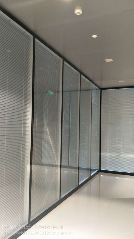 臨洮玻璃隔斷廠家批發圖片大全 陜西惟思建筑裝飾工程有限責任公司